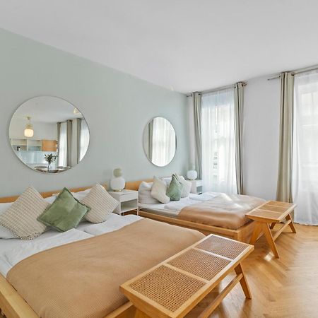 City Apartment, Two Metro Stations To Hauptbahnhof Wien Eksteriør billede