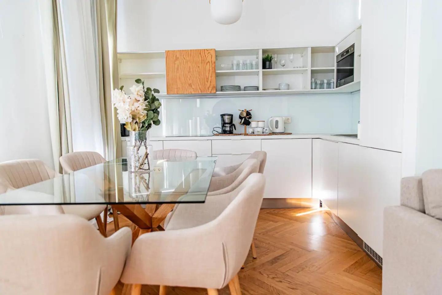 City Apartment, Two Metro Stations To Hauptbahnhof Wien Eksteriør billede