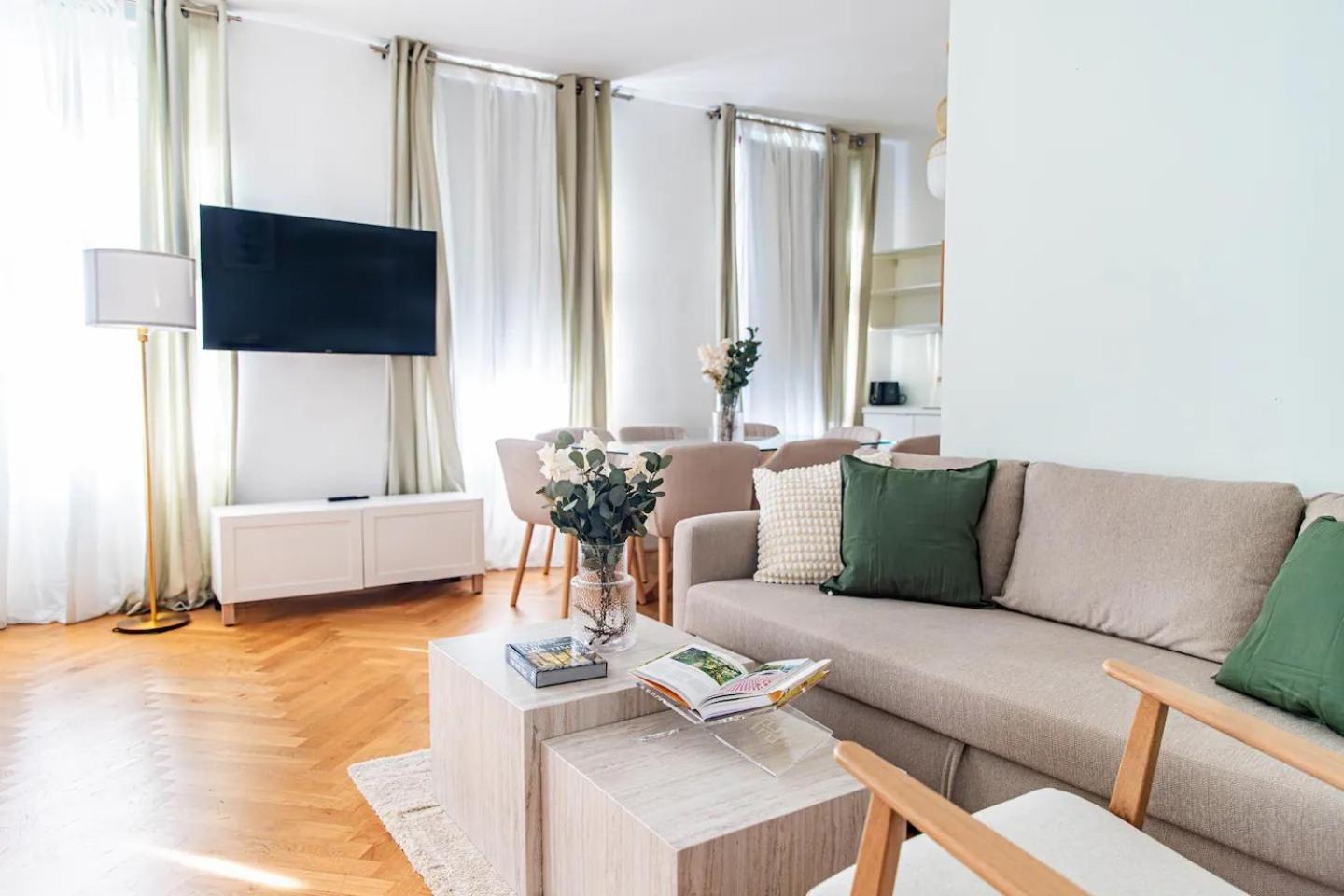 City Apartment, Two Metro Stations To Hauptbahnhof Wien Eksteriør billede