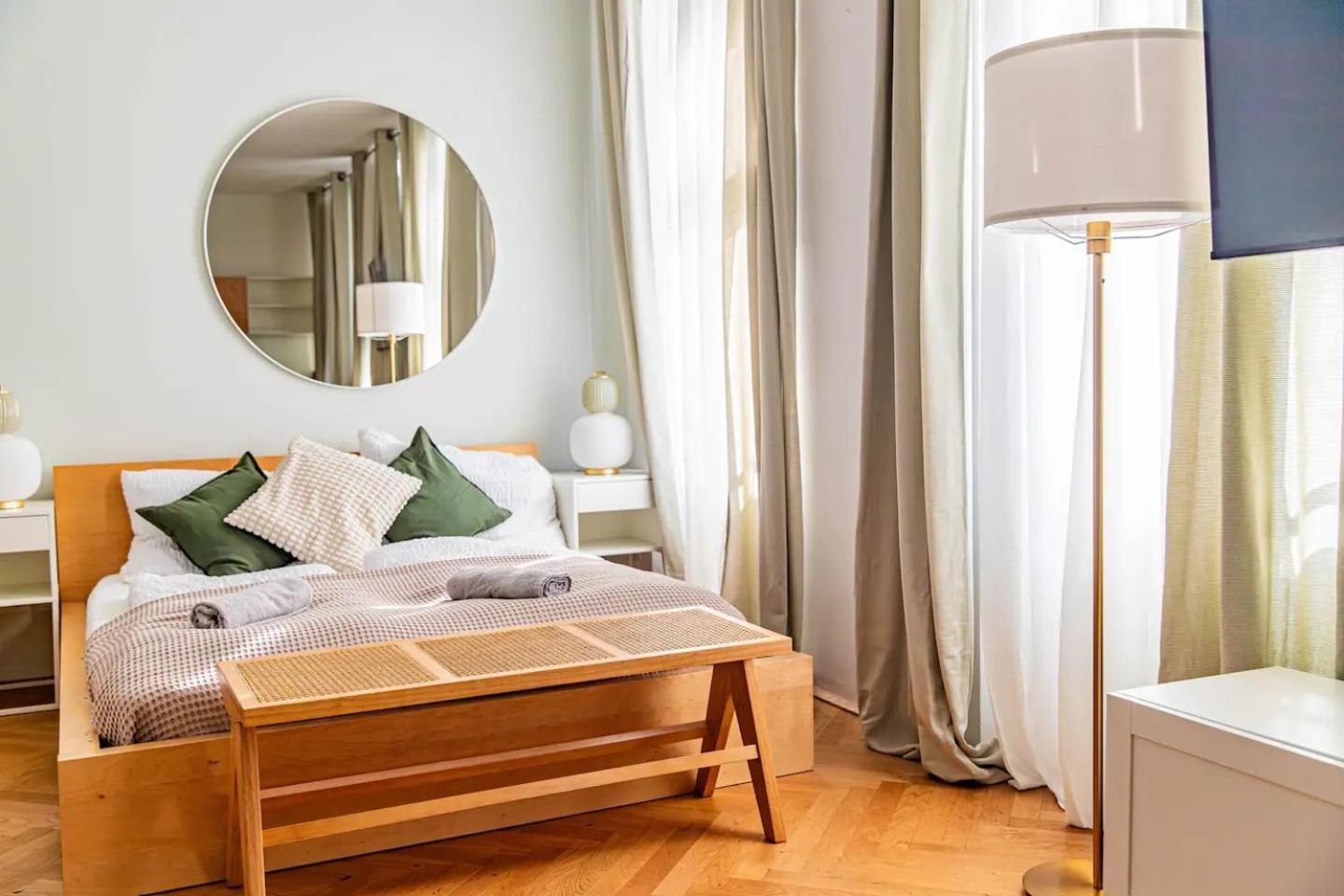 City Apartment, Two Metro Stations To Hauptbahnhof Wien Eksteriør billede