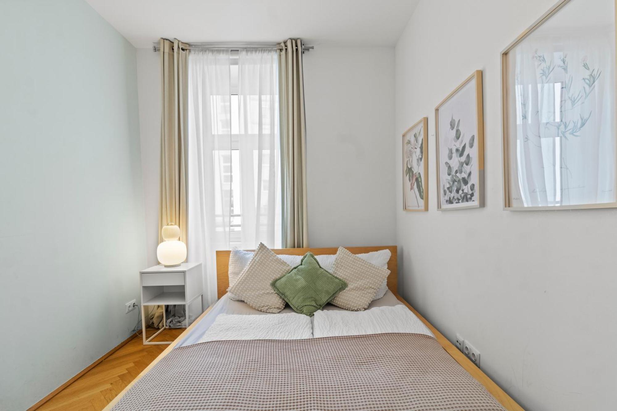 City Apartment, Two Metro Stations To Hauptbahnhof Wien Eksteriør billede
